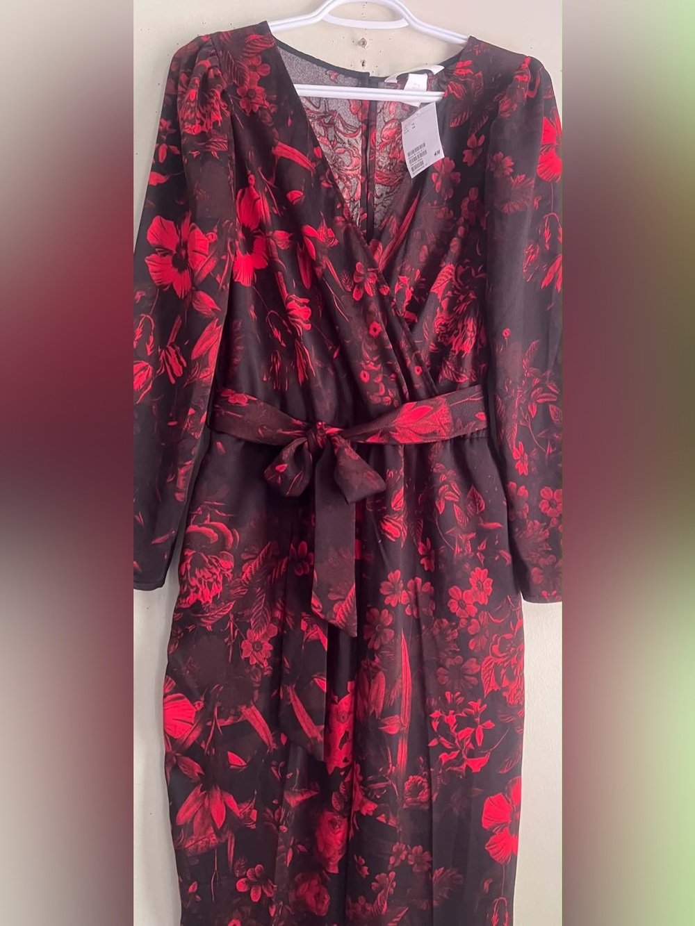 H&M Black Jumpsuit with Red Floral Print and Self-Tie Belt - Picture 4 of 9